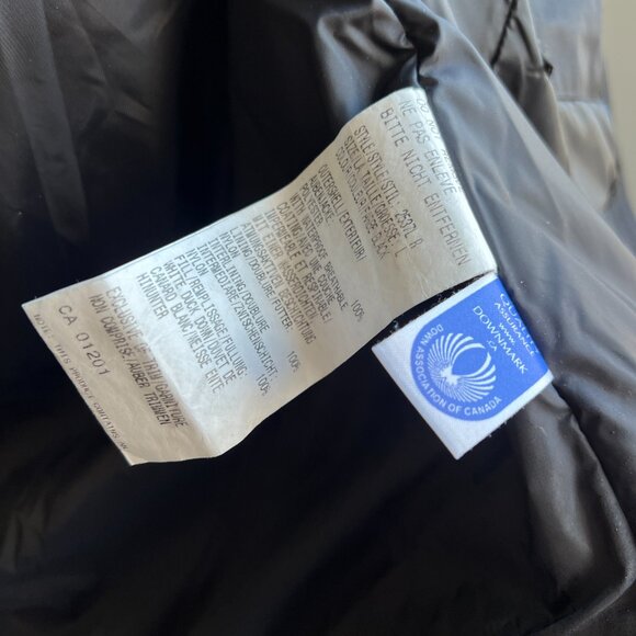 *RARE* Canada Goose Black Label Fitted Puffer - Picture 7 of 13